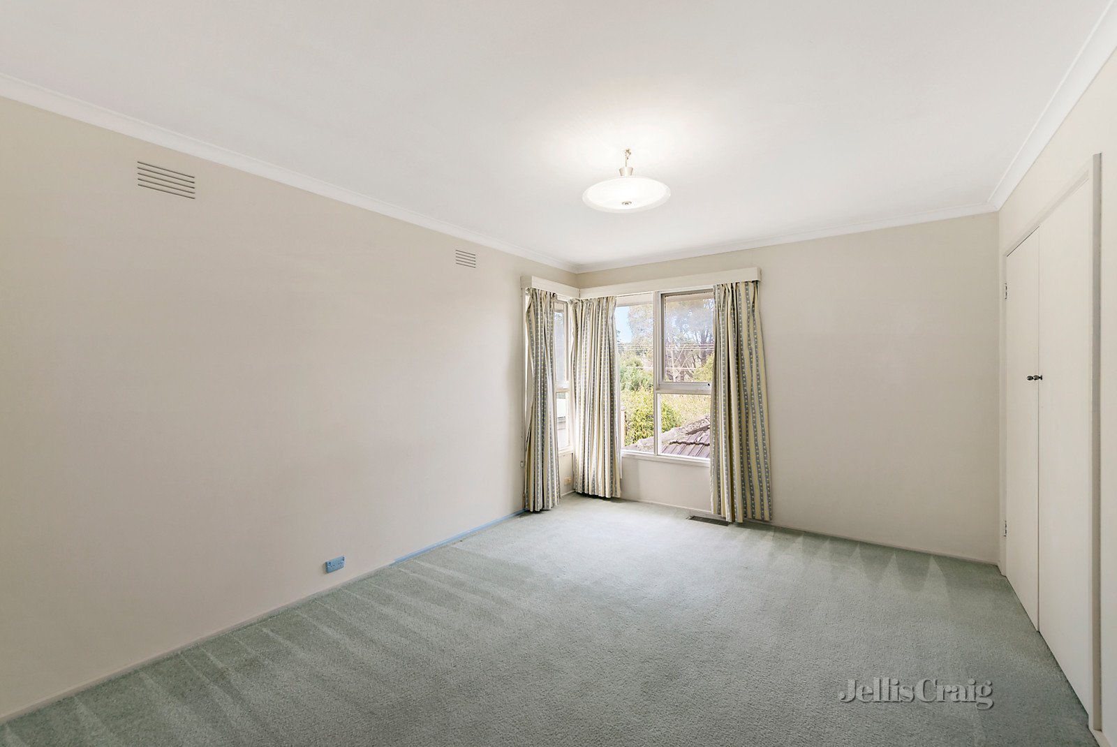 271 High Street Road, Mount Waverley image 5