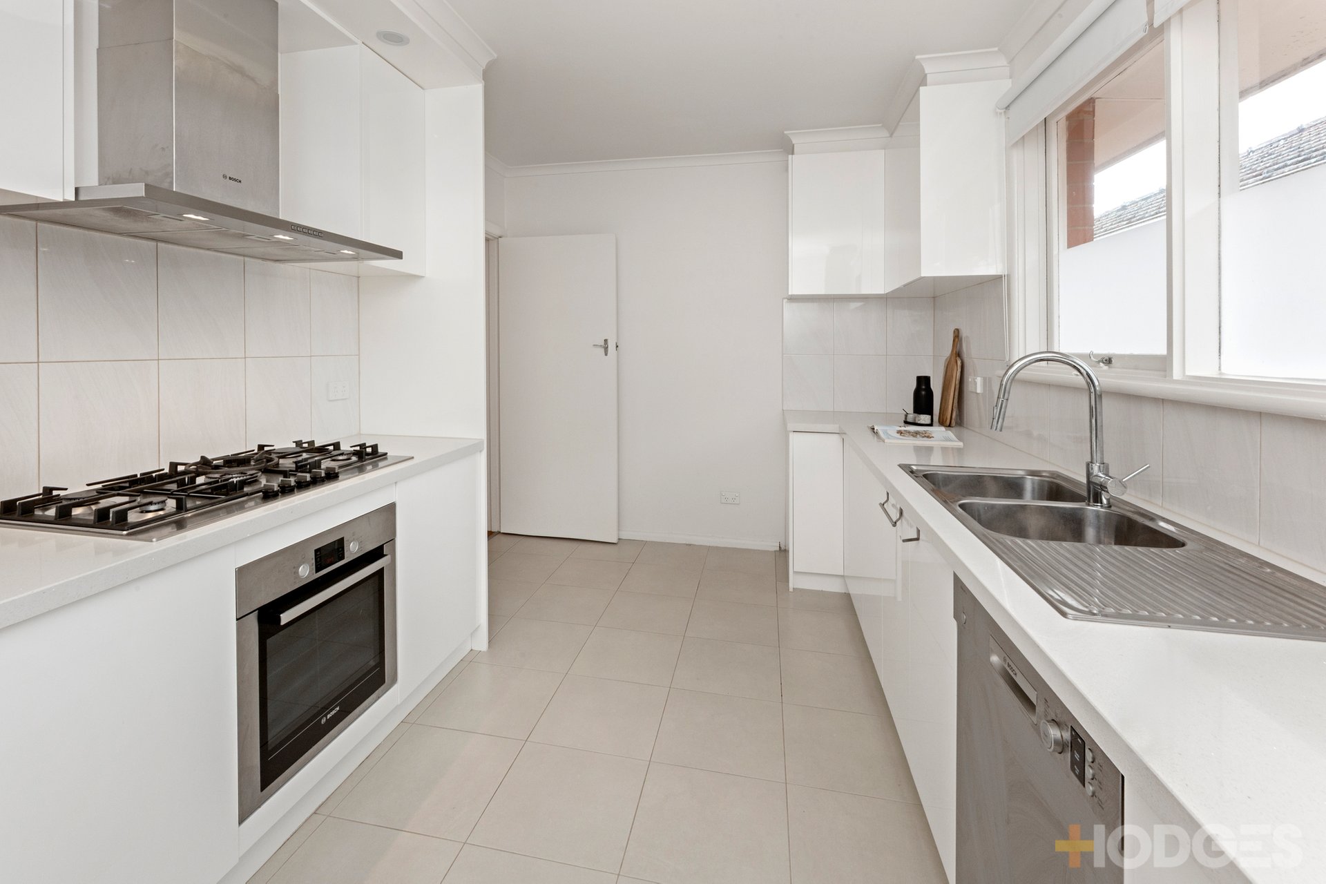 2 / 71 Hodder Street Brighton East