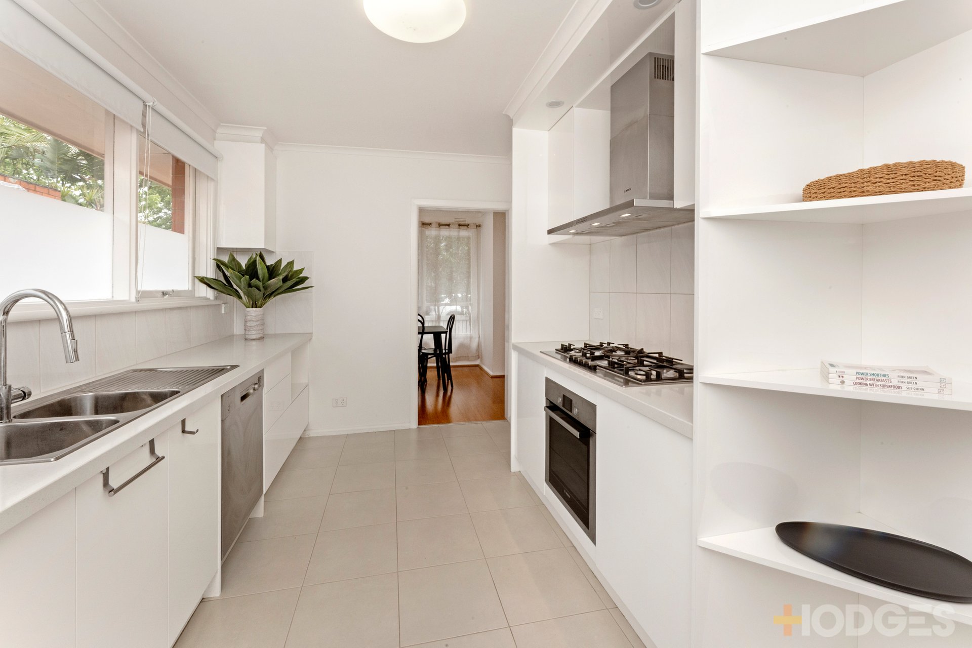 2 / 71 Hodder Street Brighton East