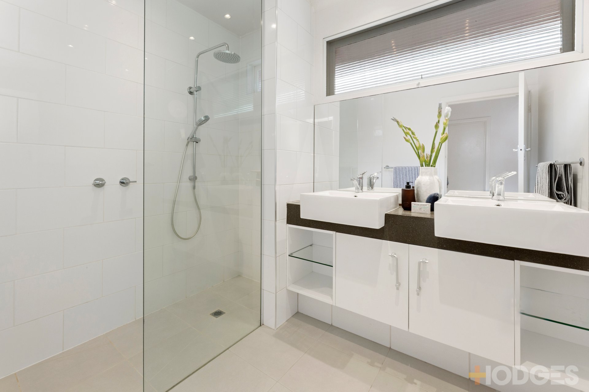 2 / 71 Hodder Street Brighton East