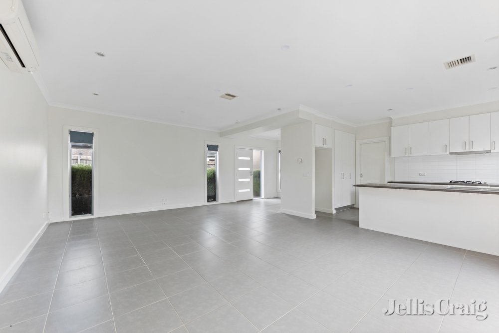 2/71 Lloyd Street, Heidelberg Heights image 4