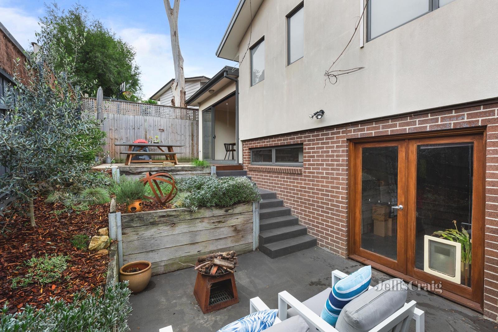 2/71 Nell Street, Greensborough image 11