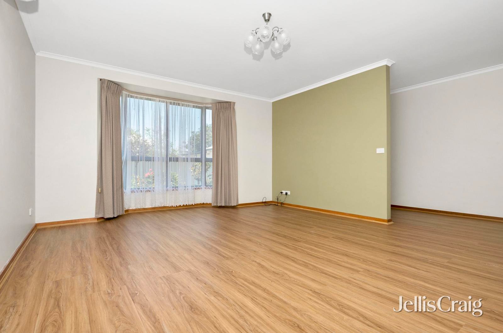 2/711 Ripon Street South, Redan image 3