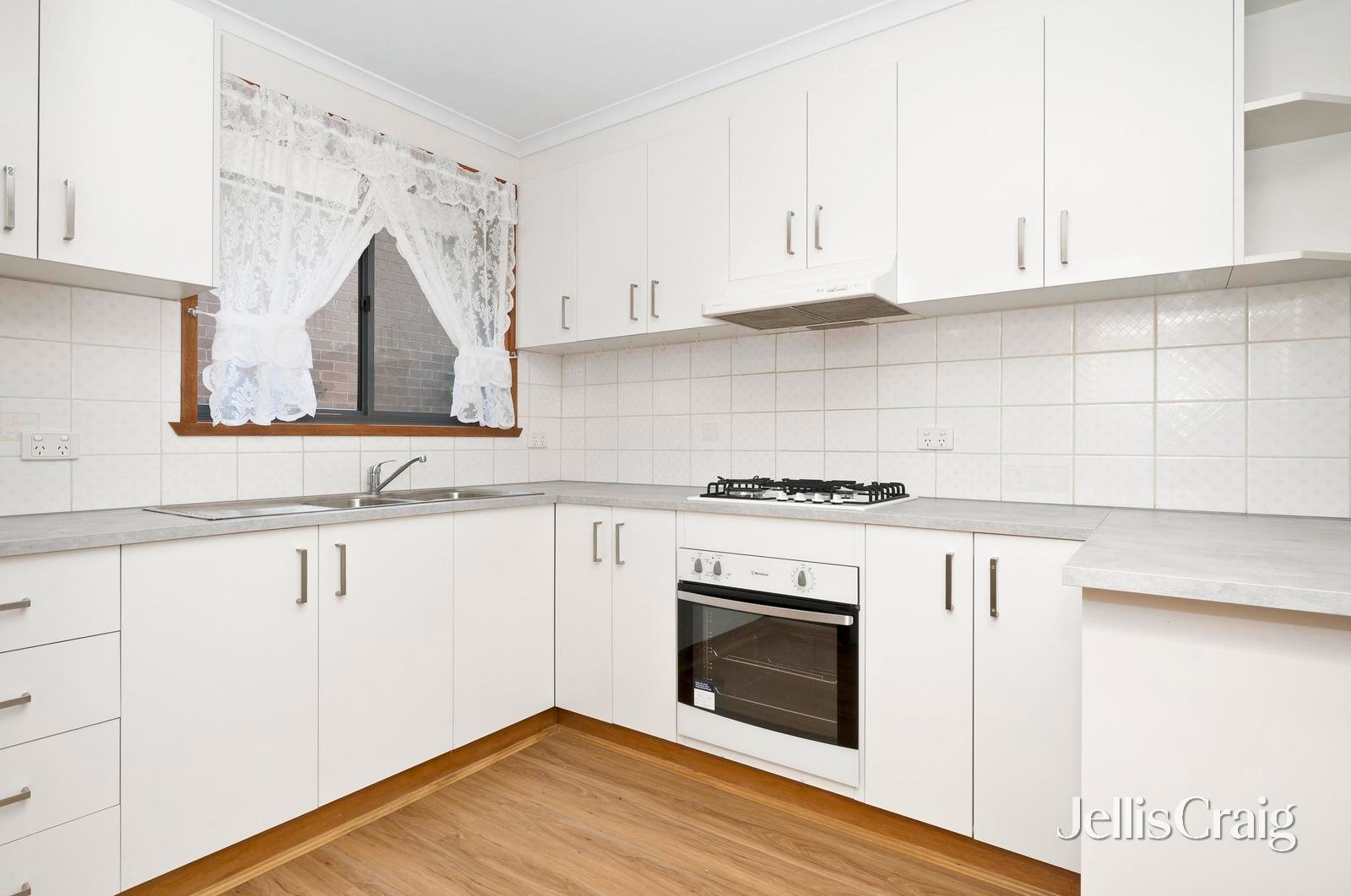 2/711 Ripon Street South, Redan image 2