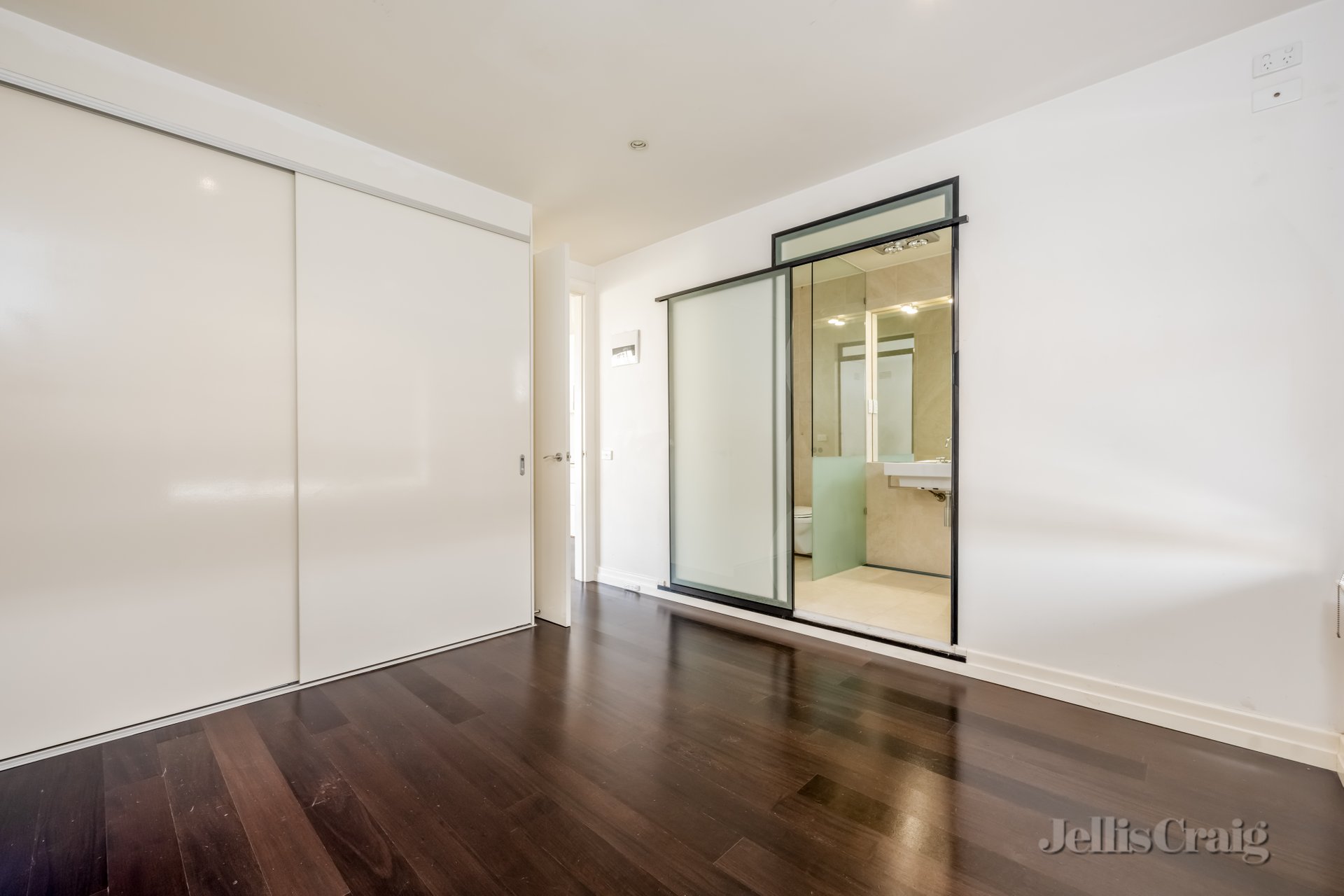 27/123 Millswyn Street, South Yarra image 3