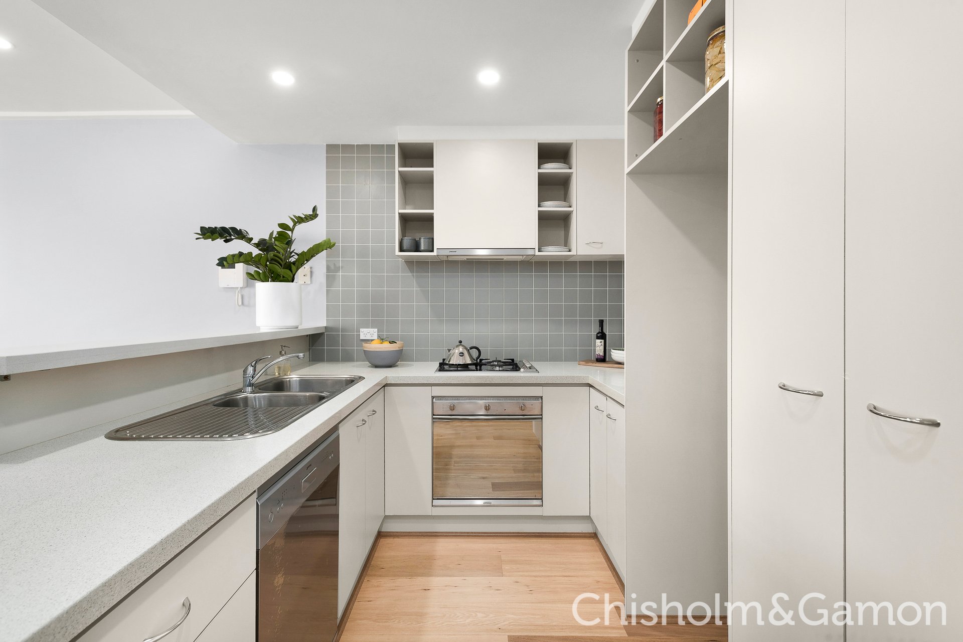 27/125 Ormond Road, Elwood image 5