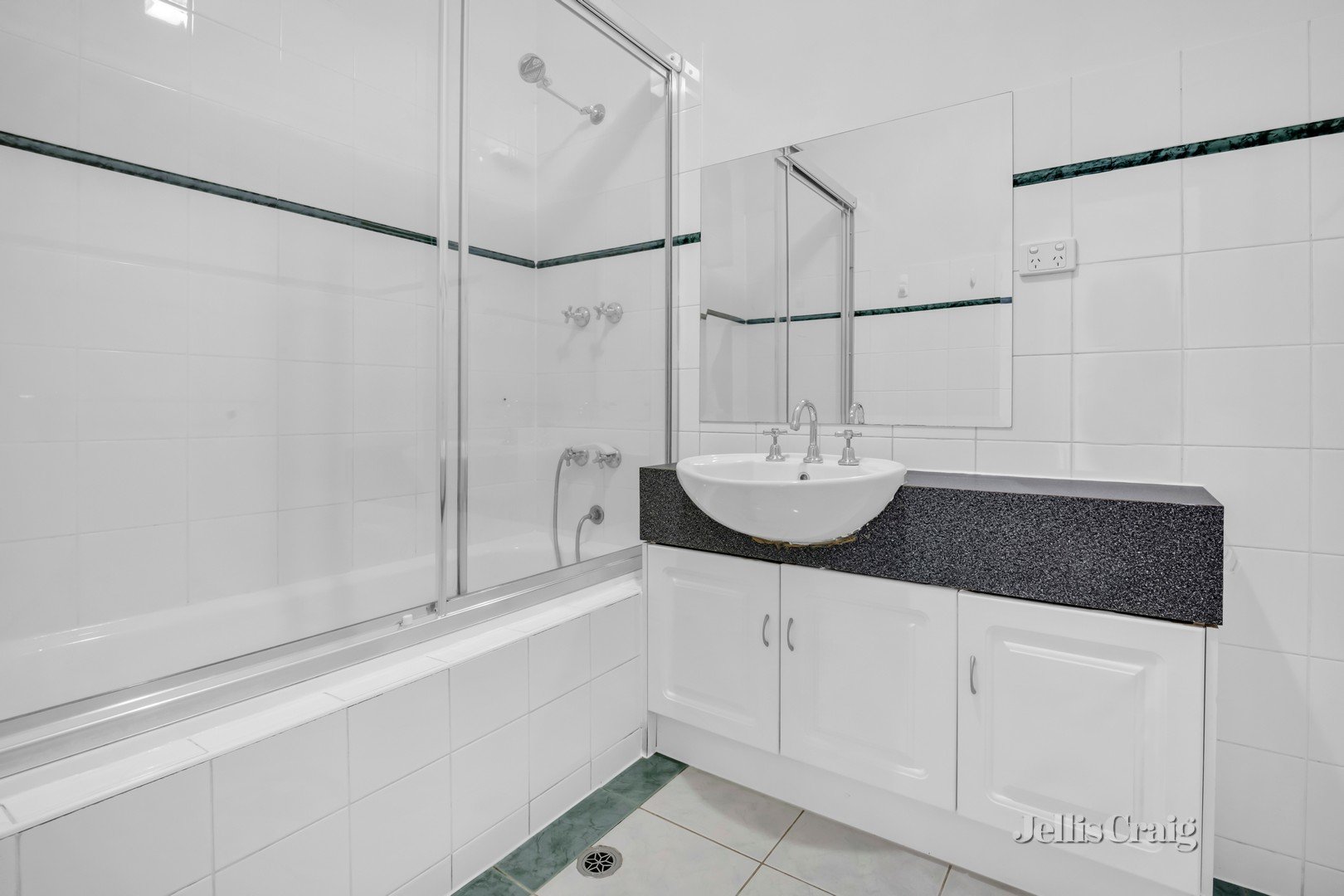 27/128 Maribyrnong Road, Moonee Ponds image 6