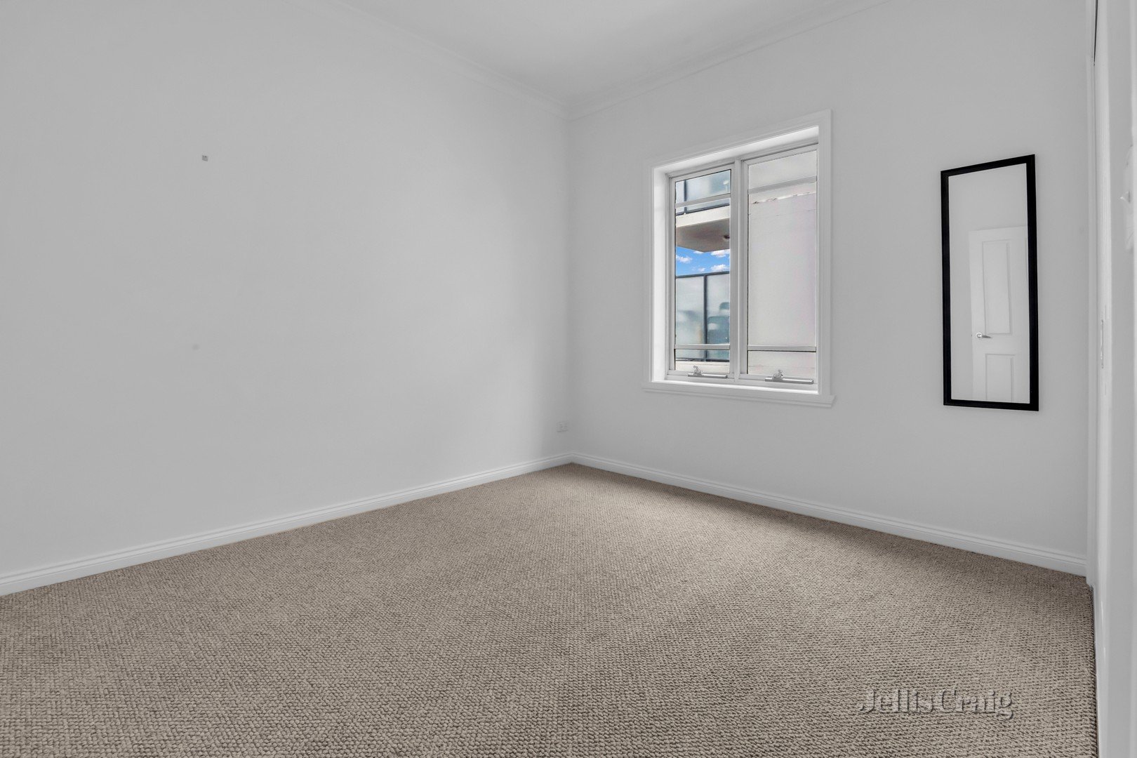 27/128 Maribyrnong Road, Moonee Ponds image 5