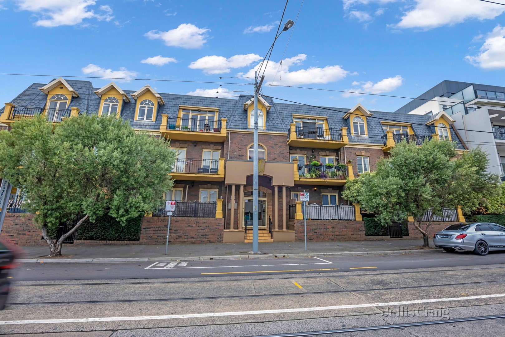 27/128 Maribyrnong Road, Moonee Ponds image 7