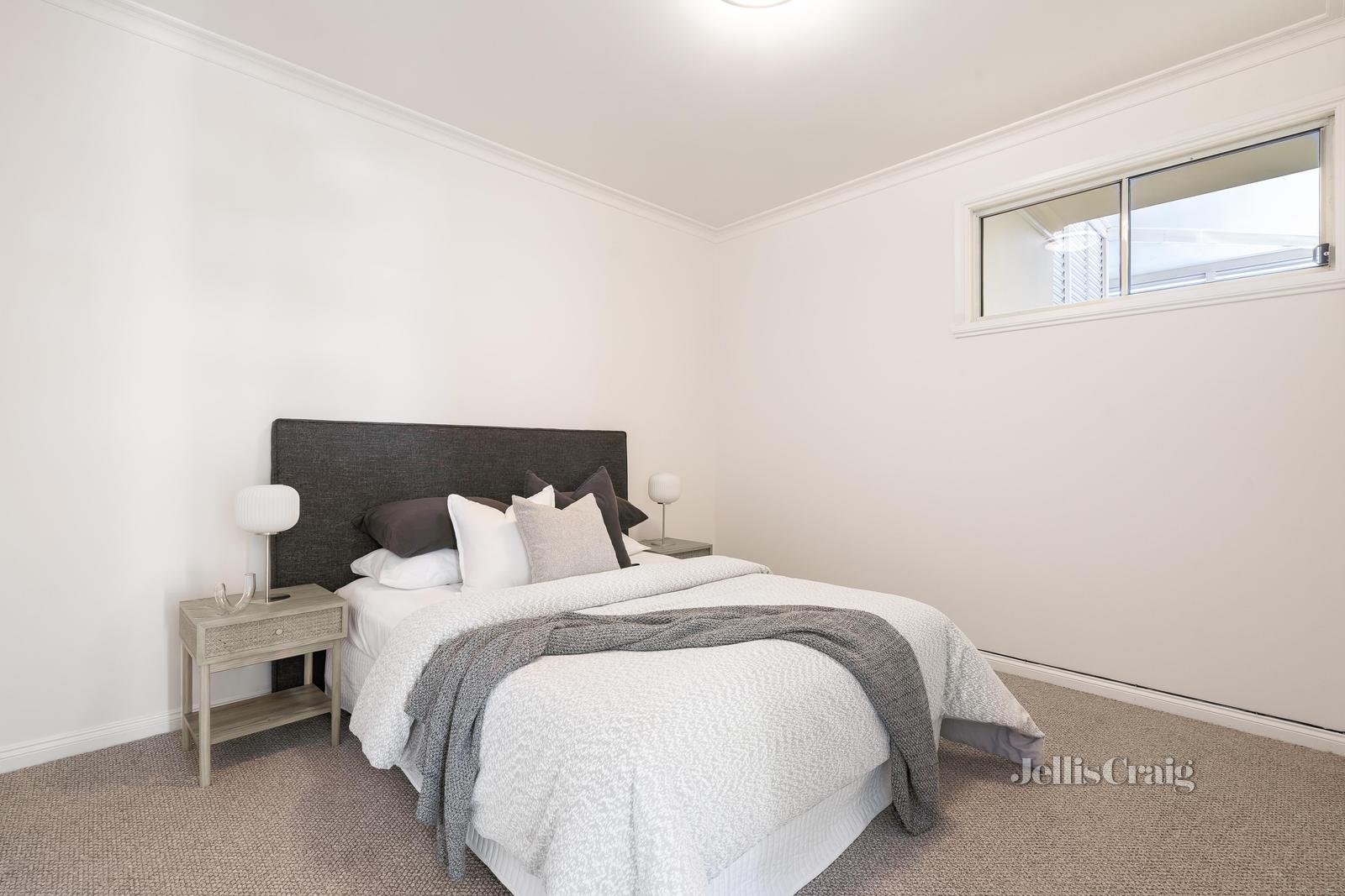 27/128 Maribyrnong Road, Moonee Ponds image 5