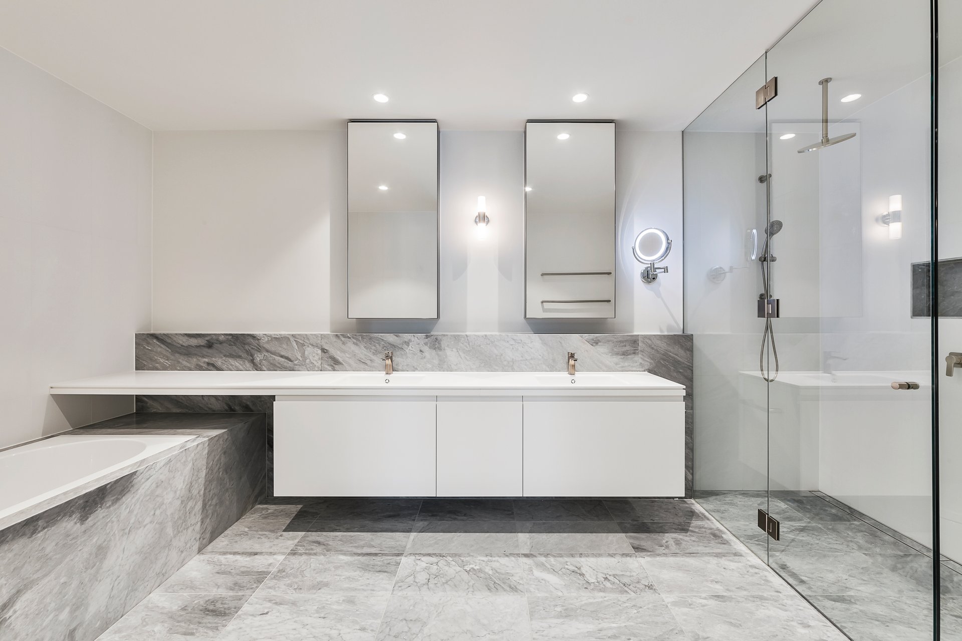 Property Gallery Thumbnail 7