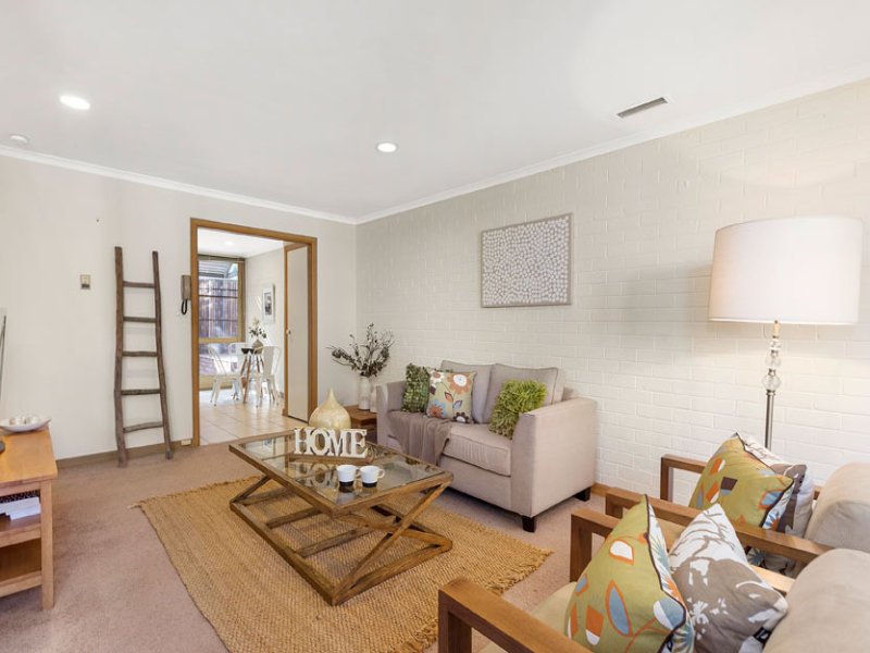 27/16-20 Milton Street, Elwood image 1