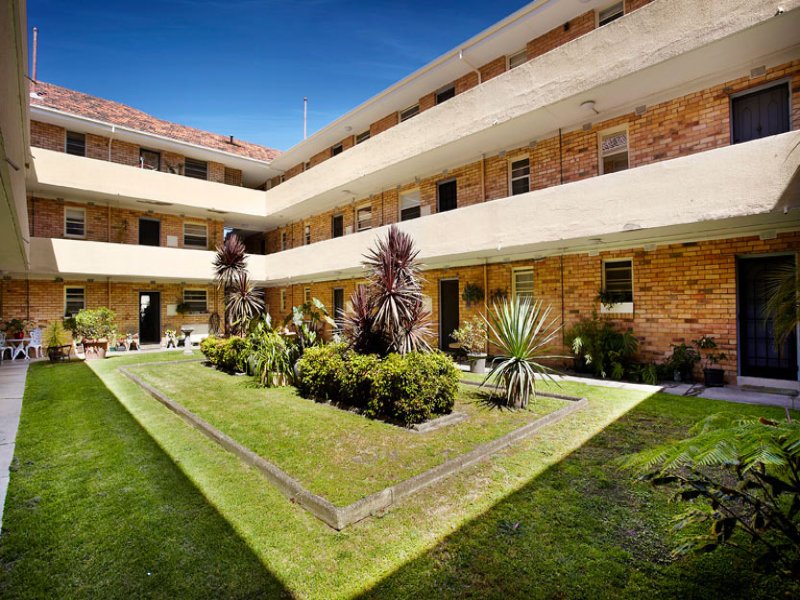 27/169 Ormond Road, Elwood image 7