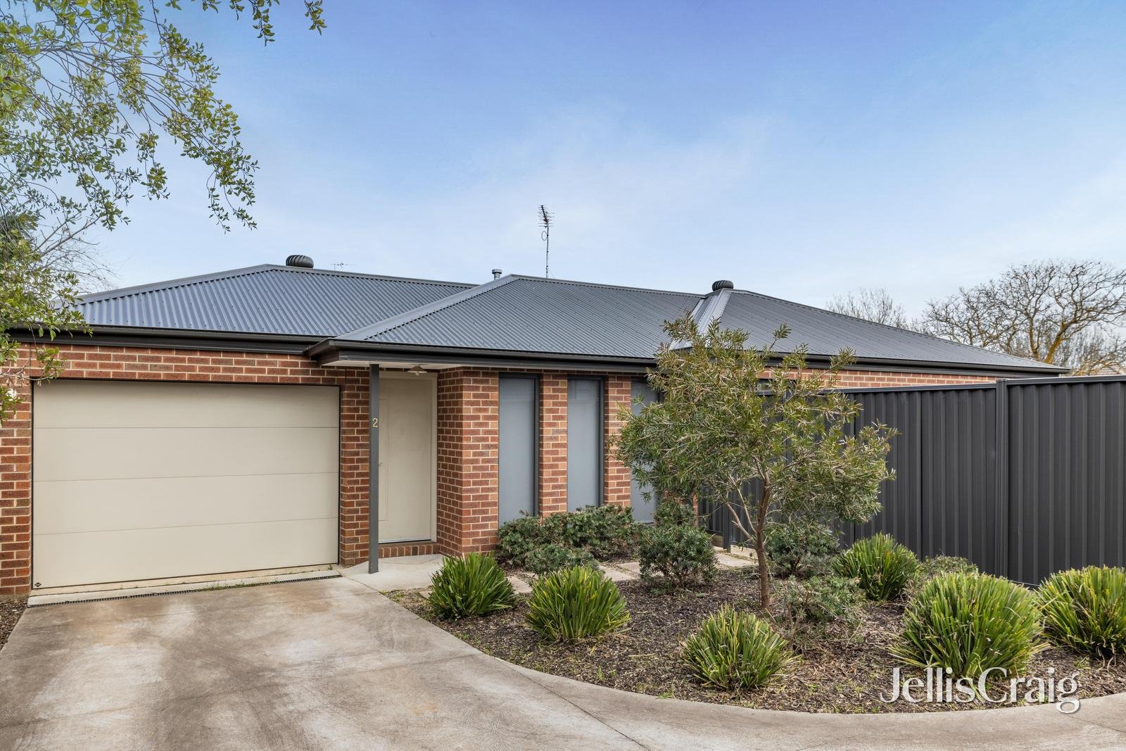 2/719 La Trobe Street, Redan image 1