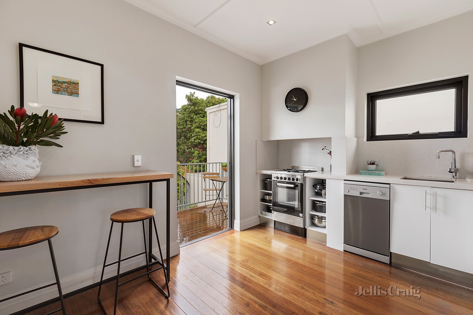 2/72 Lang Street, South Yarra image 3