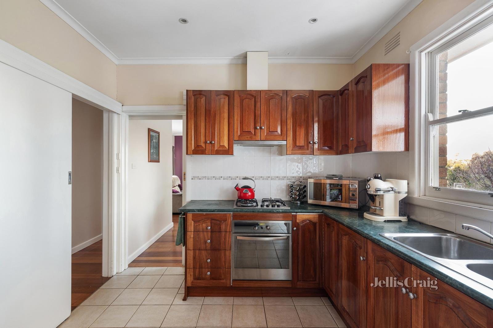 272 Lower Plenty Road, Rosanna image 5