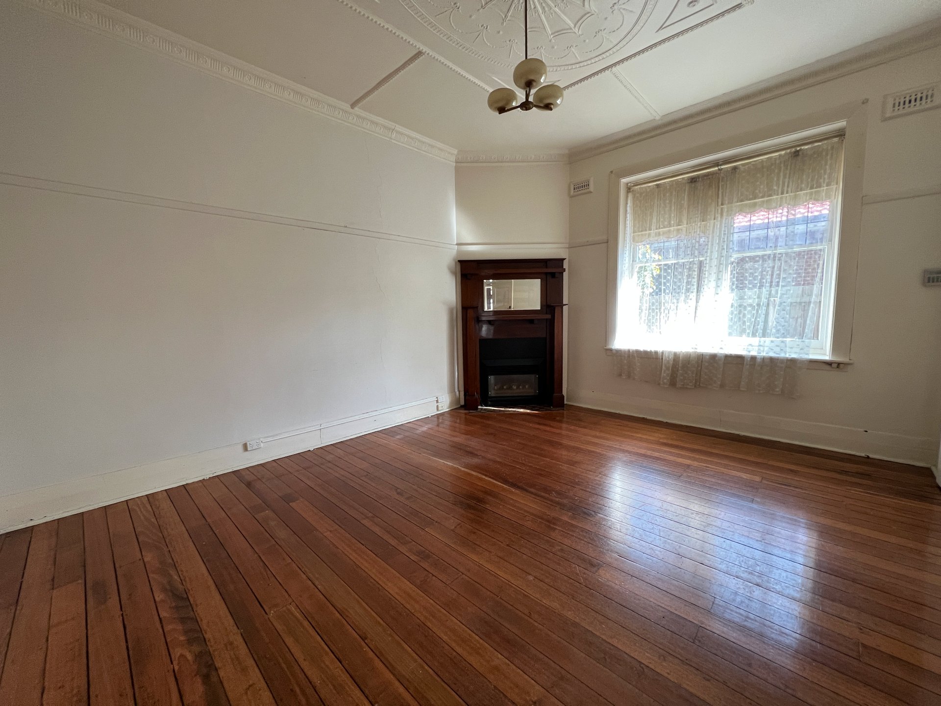 2/72 McKillop Street, Geelong image 1
