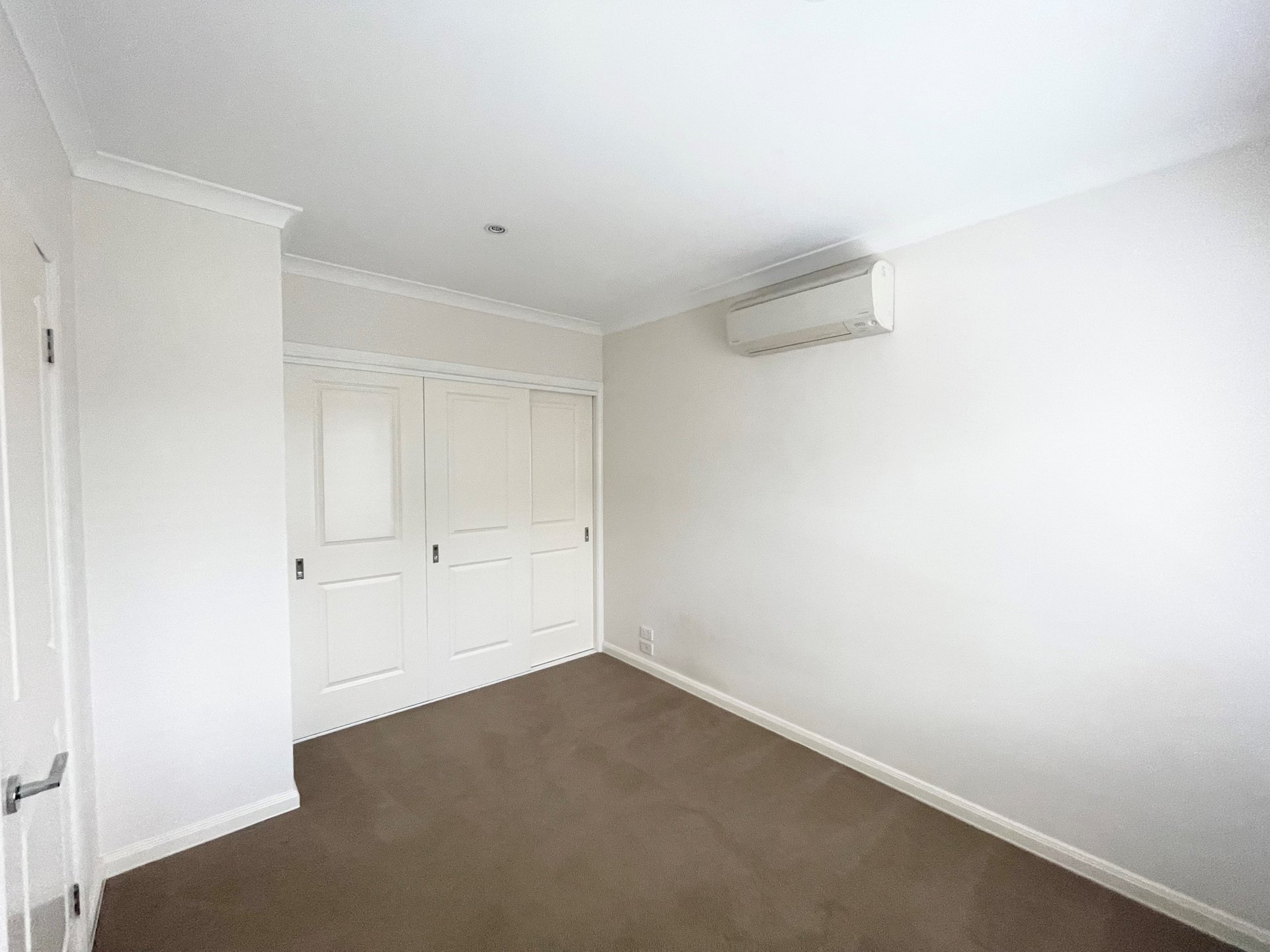 272 Neerim Road, Carnegie image 6