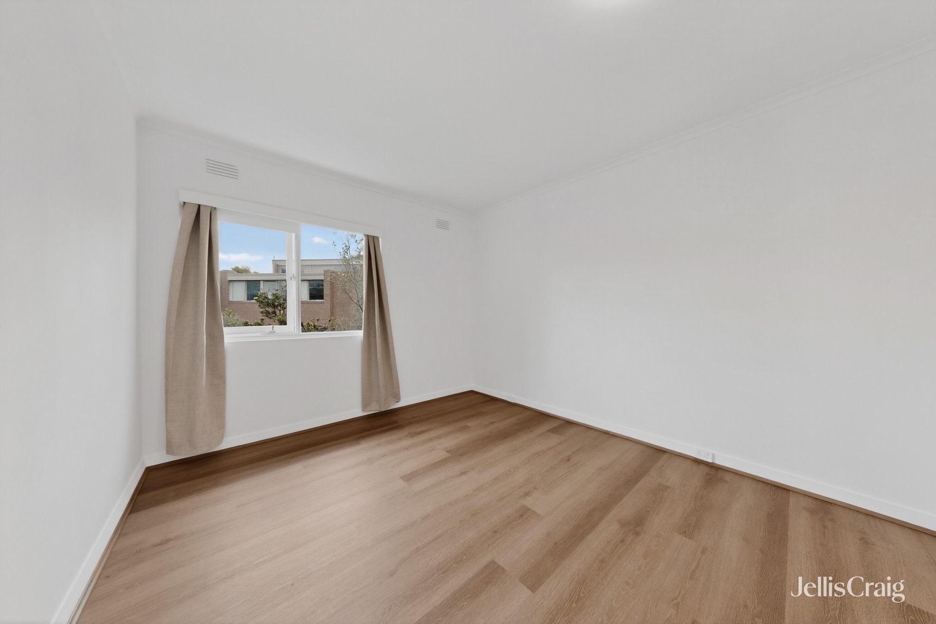 27/3-5 Kireep Road, Balwyn image 4