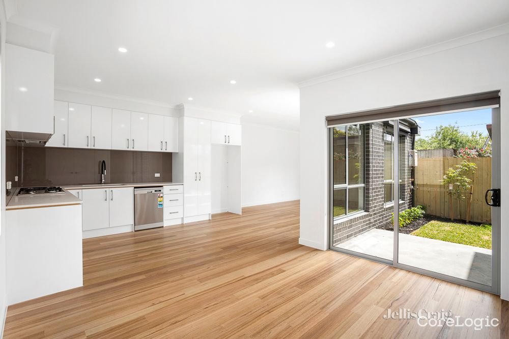 2/73 Boldrewood Parade, Reservoir image 1