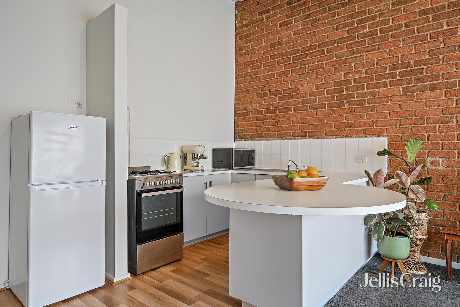 2/73 Cave Hill Road, Lilydale image 3