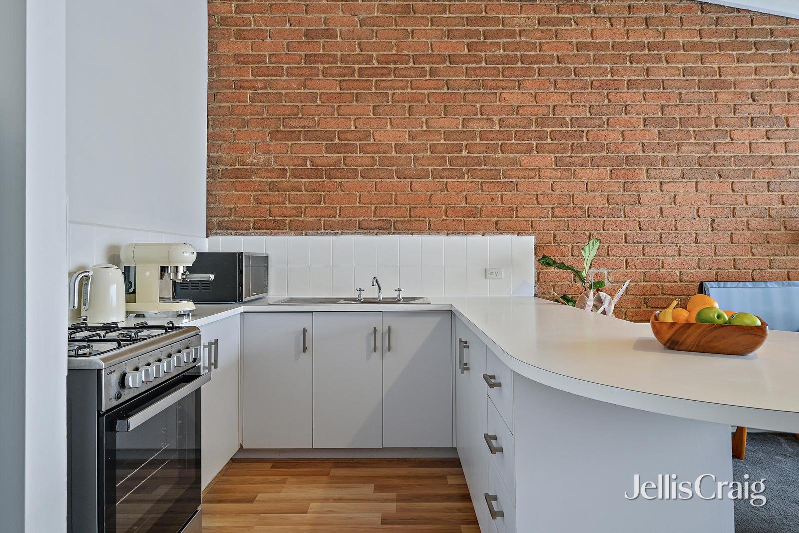 2/73 Cave Hill Road, Lilydale image 4