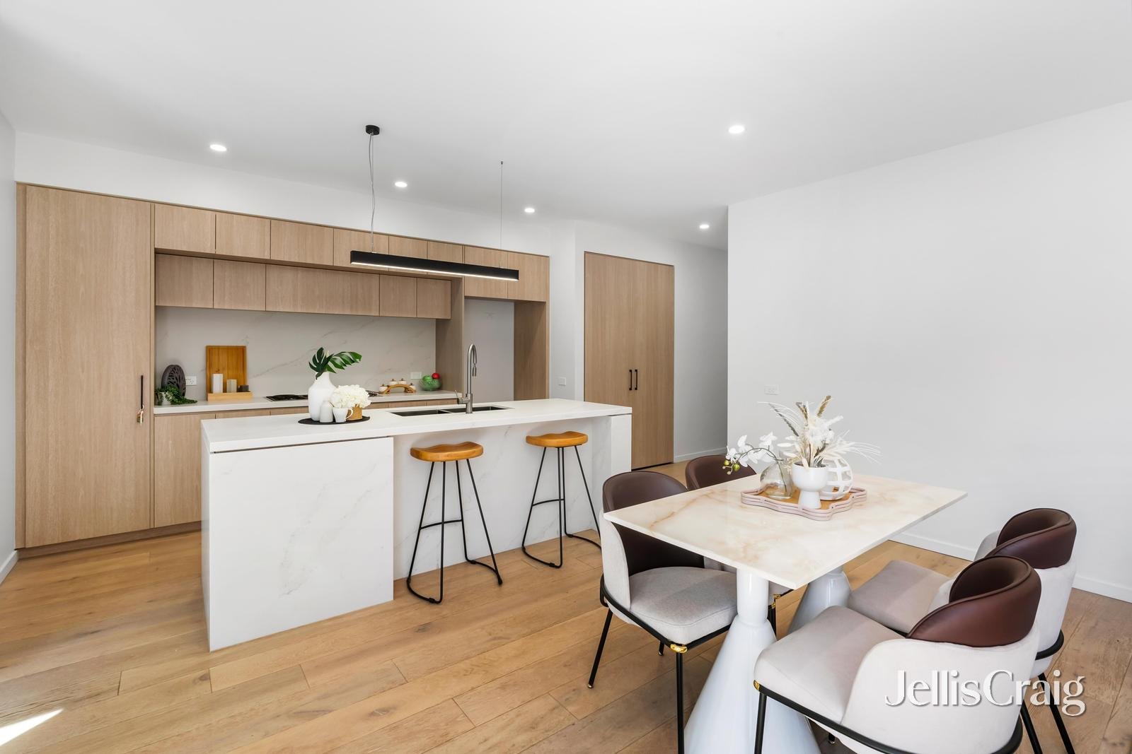 27/325 Station Street, Box&nbsp;Hill&nbsp;South image 2