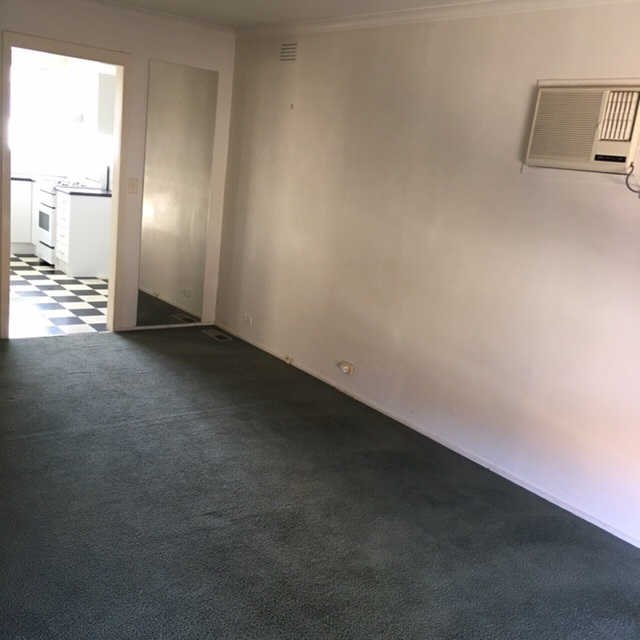2/736 Centre Road, Bentleigh East image 3