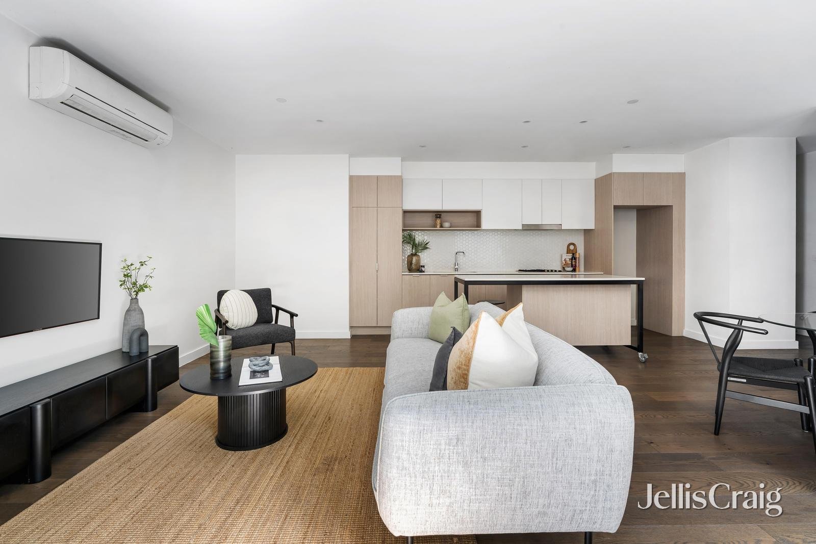 2/74 Darebin Street, Heidelberg image 2