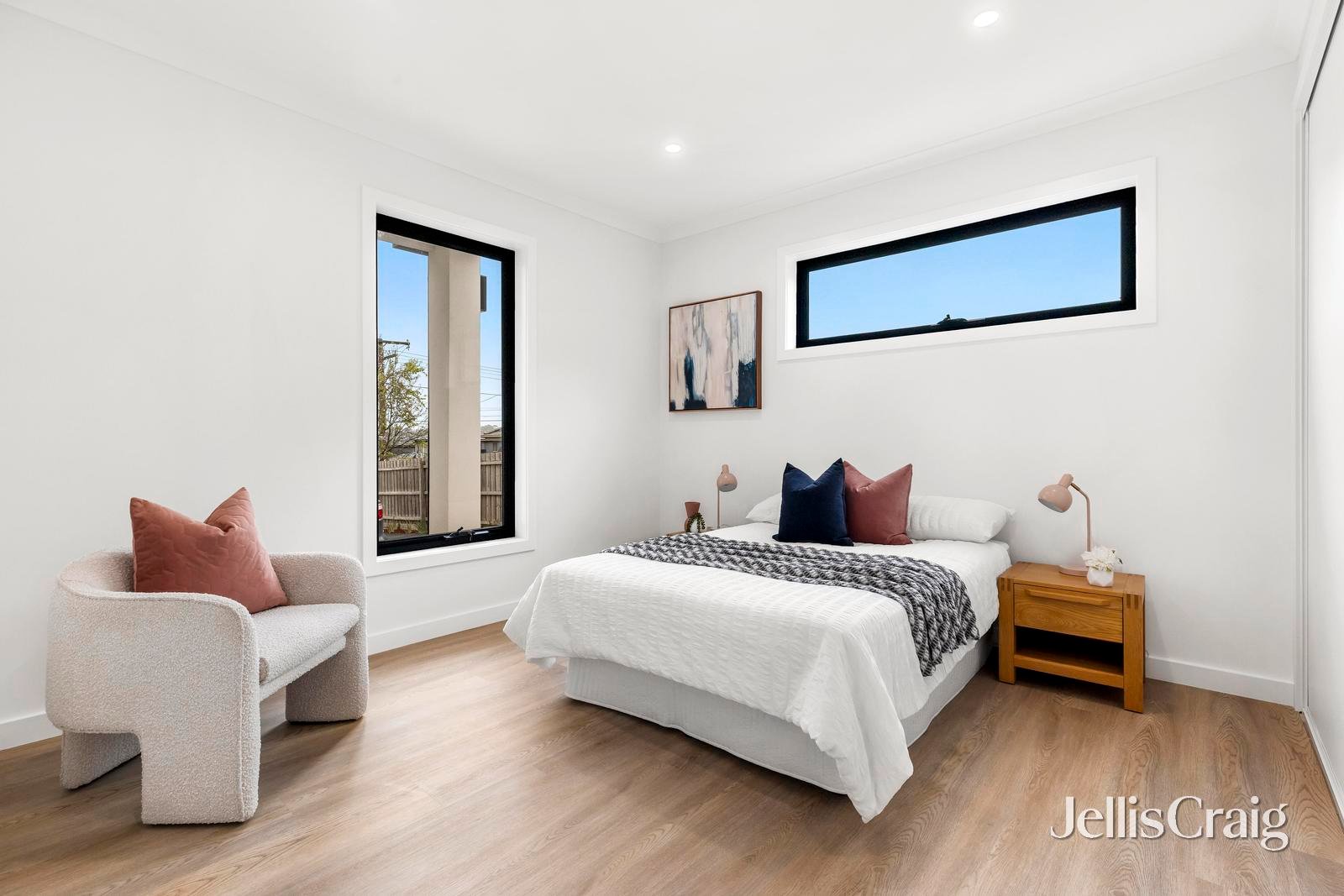 2/74 Ferntree Gully Road, Oakleigh&nbsp;East image 5