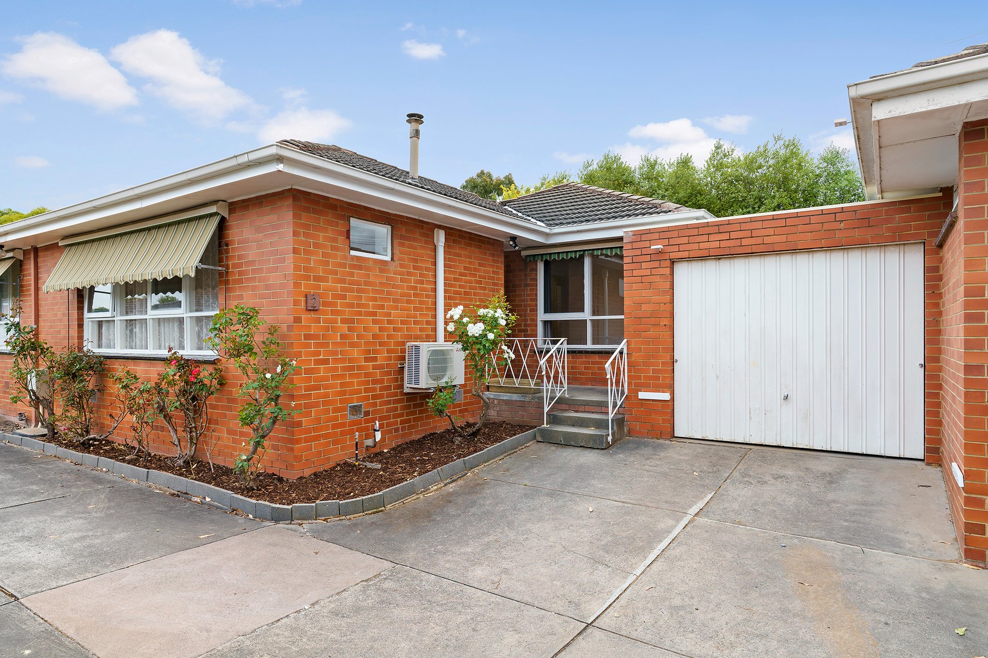 Property Gallery - Main Image