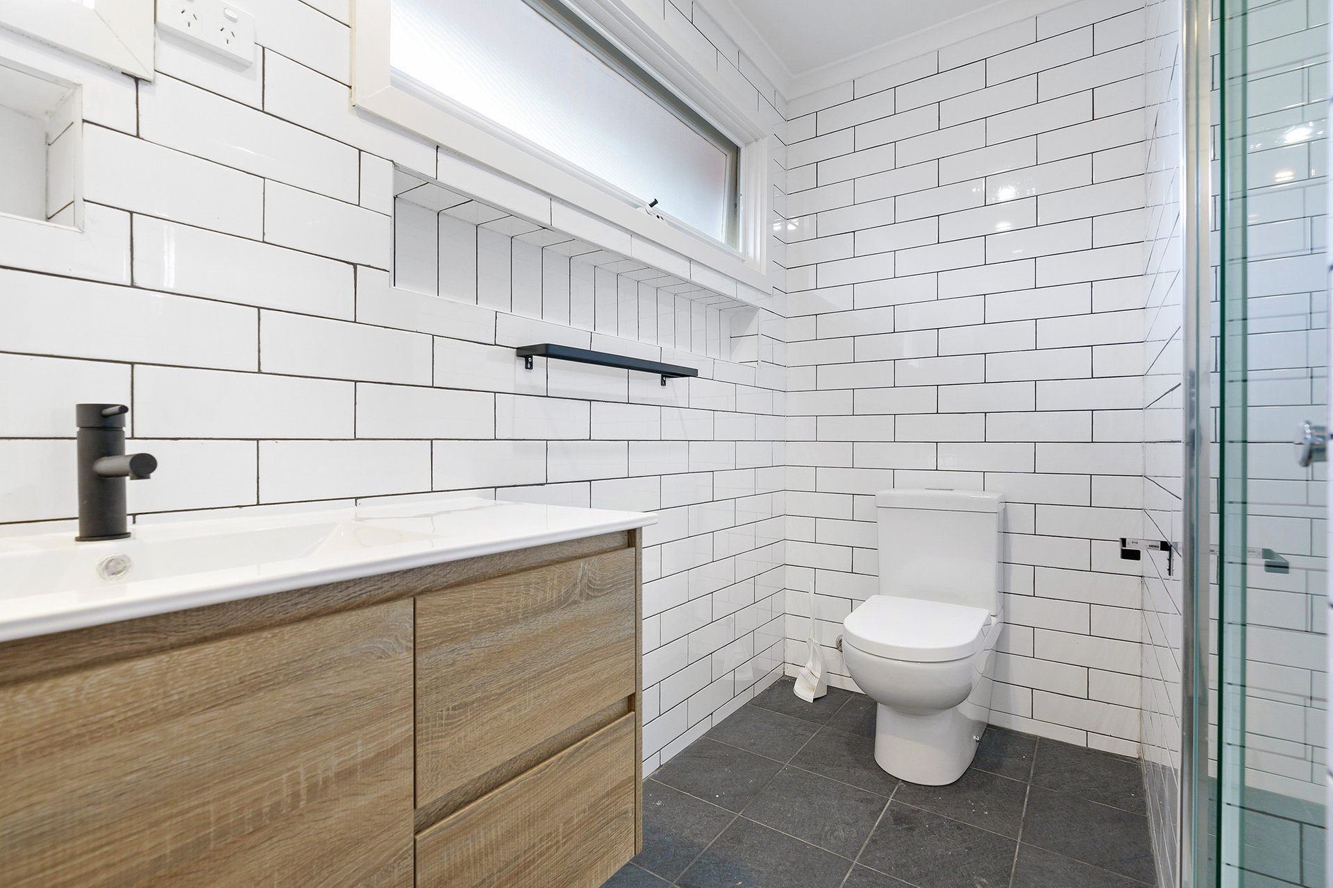 Property Gallery Thumbnail 7