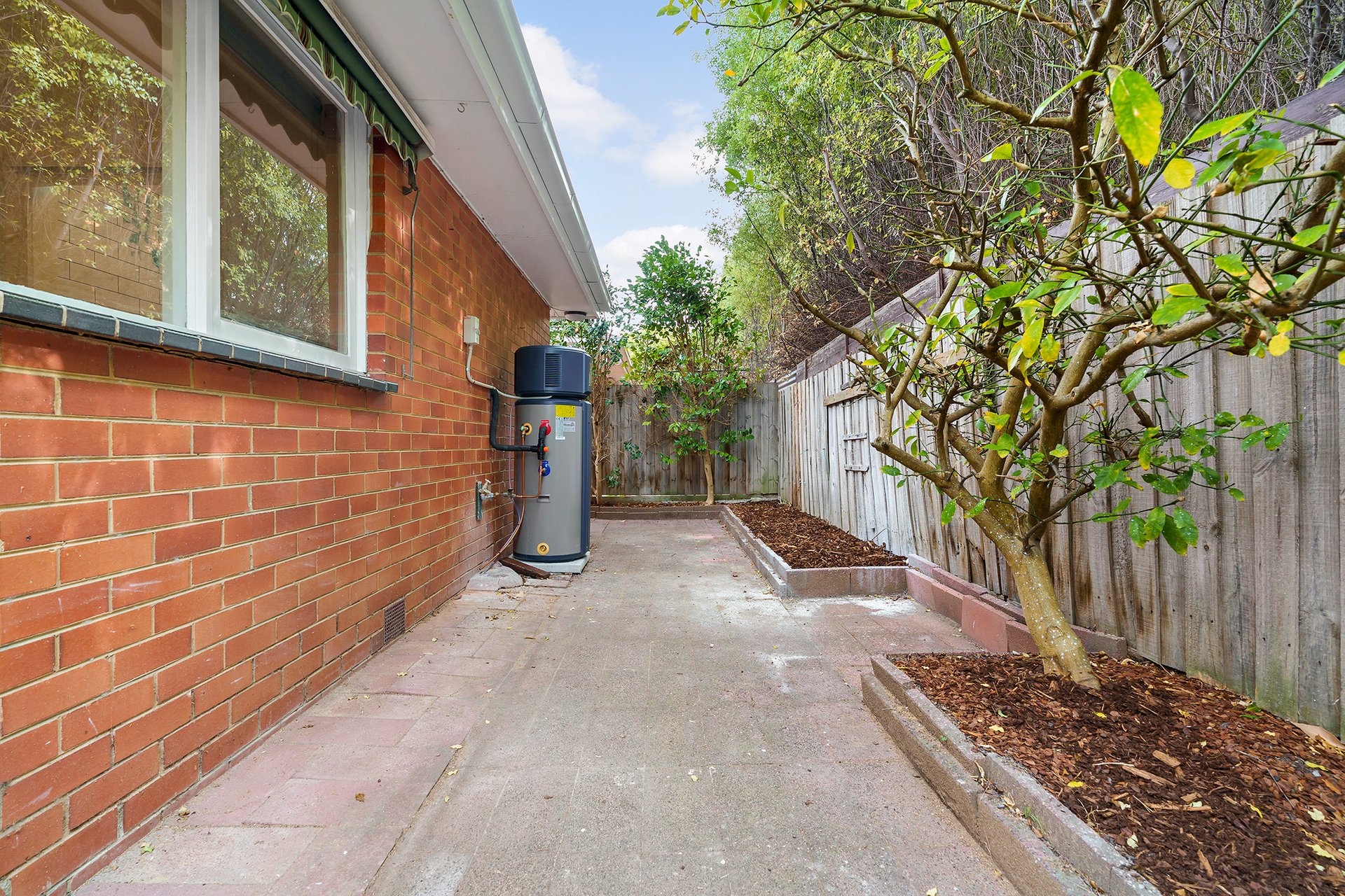 Property Gallery Thumbnail 8