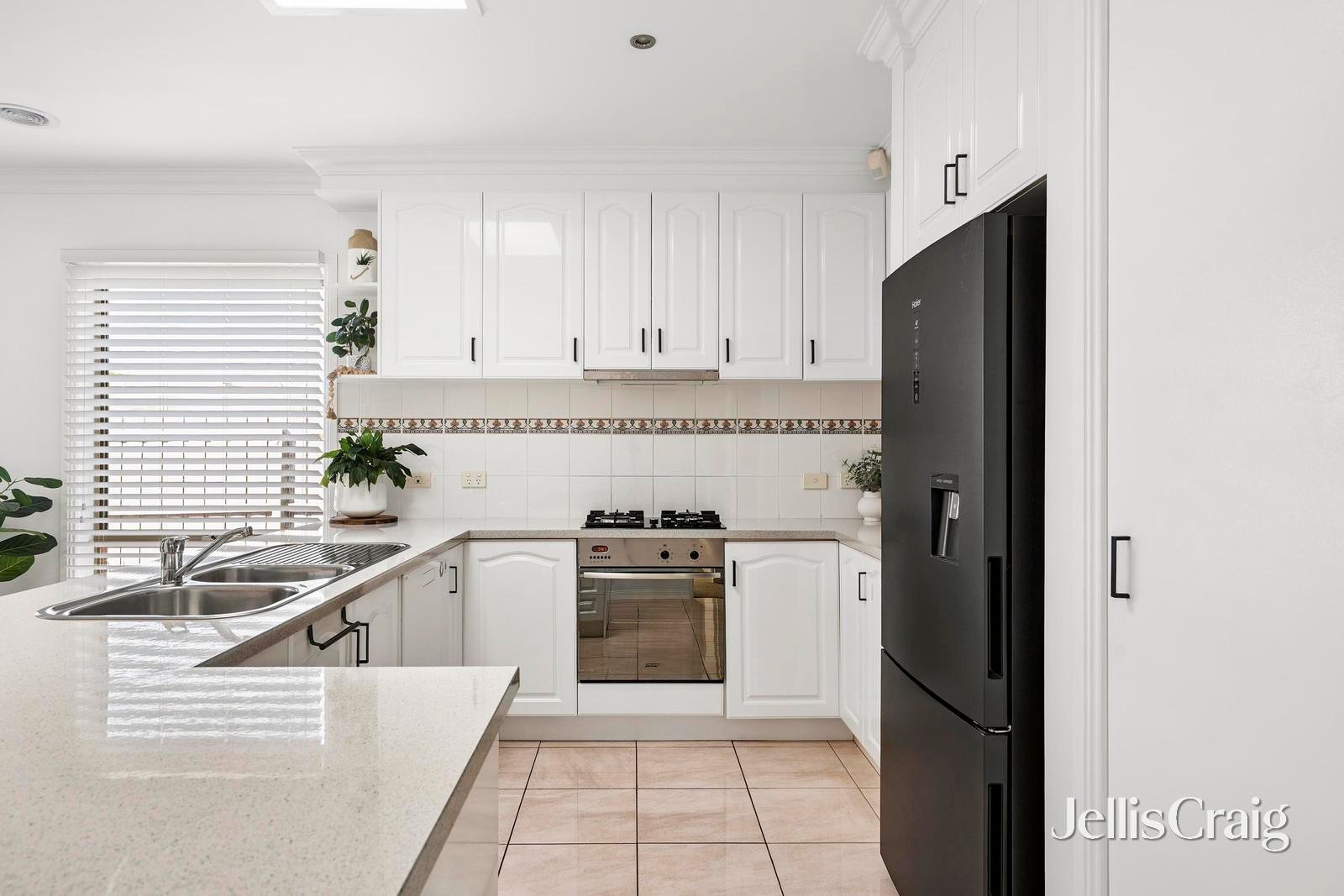 2/74 Sladen Street, Hamlyn Heights image 4
