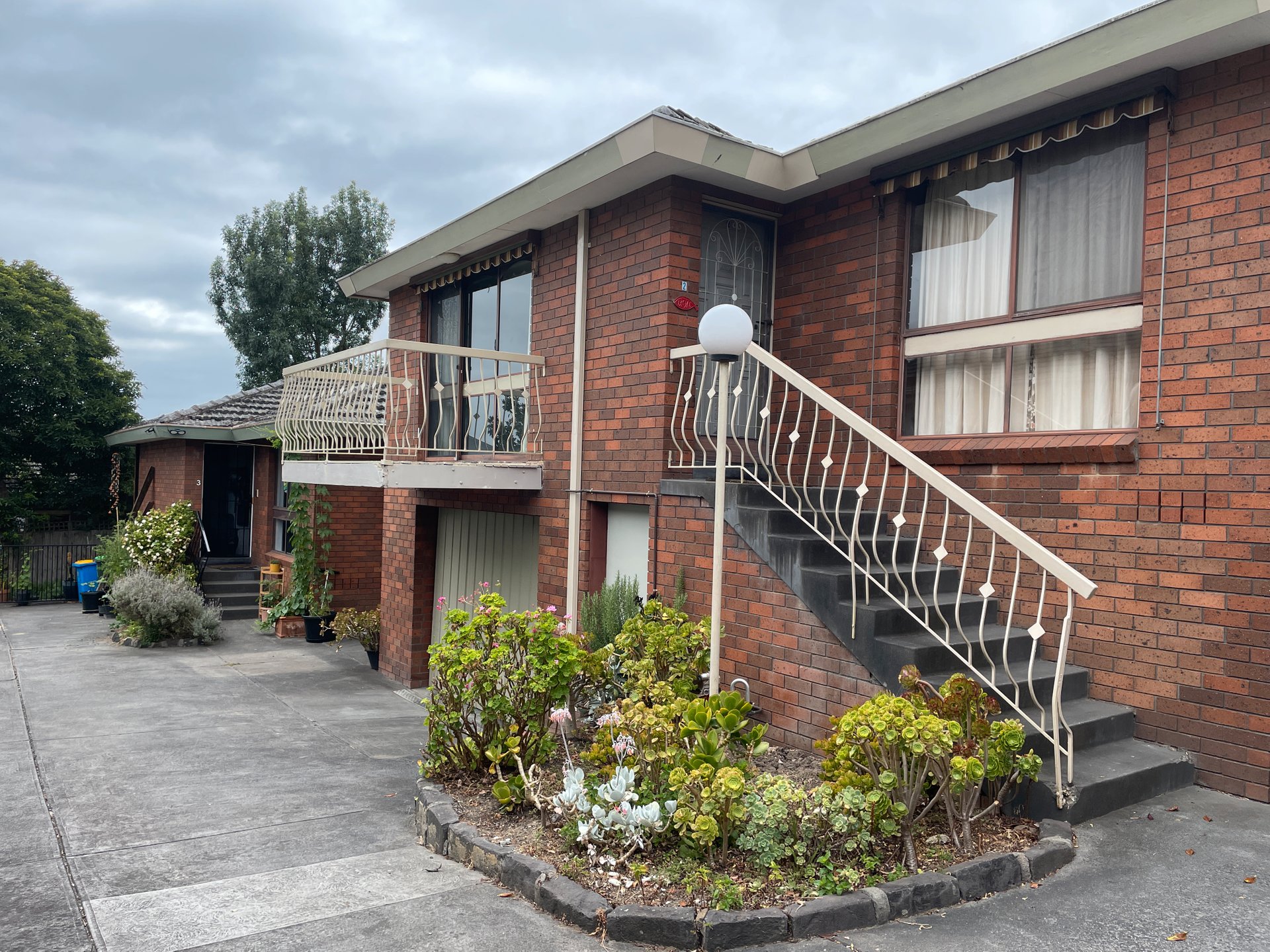 2/74 Strathalbyn Street, Kew East VIC 3102