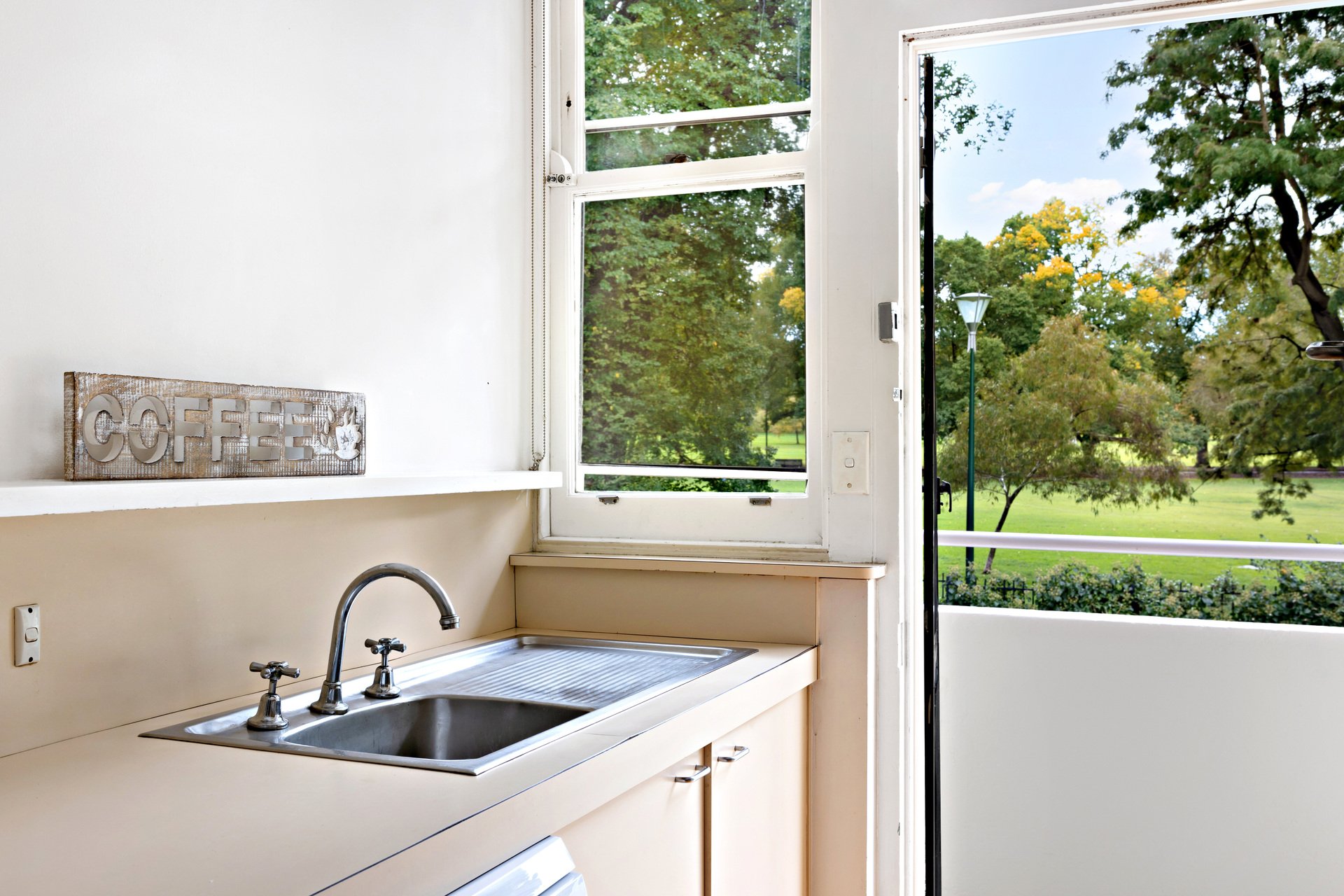 Property Gallery Thumbnail 10
