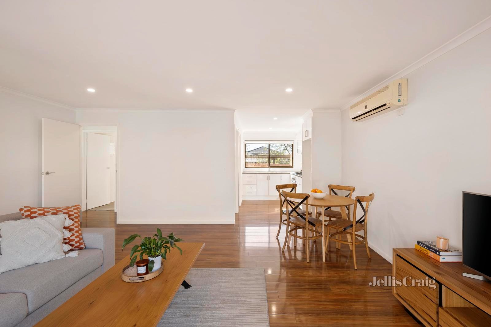2/75 Cave Hill Road, Lilydale image 5