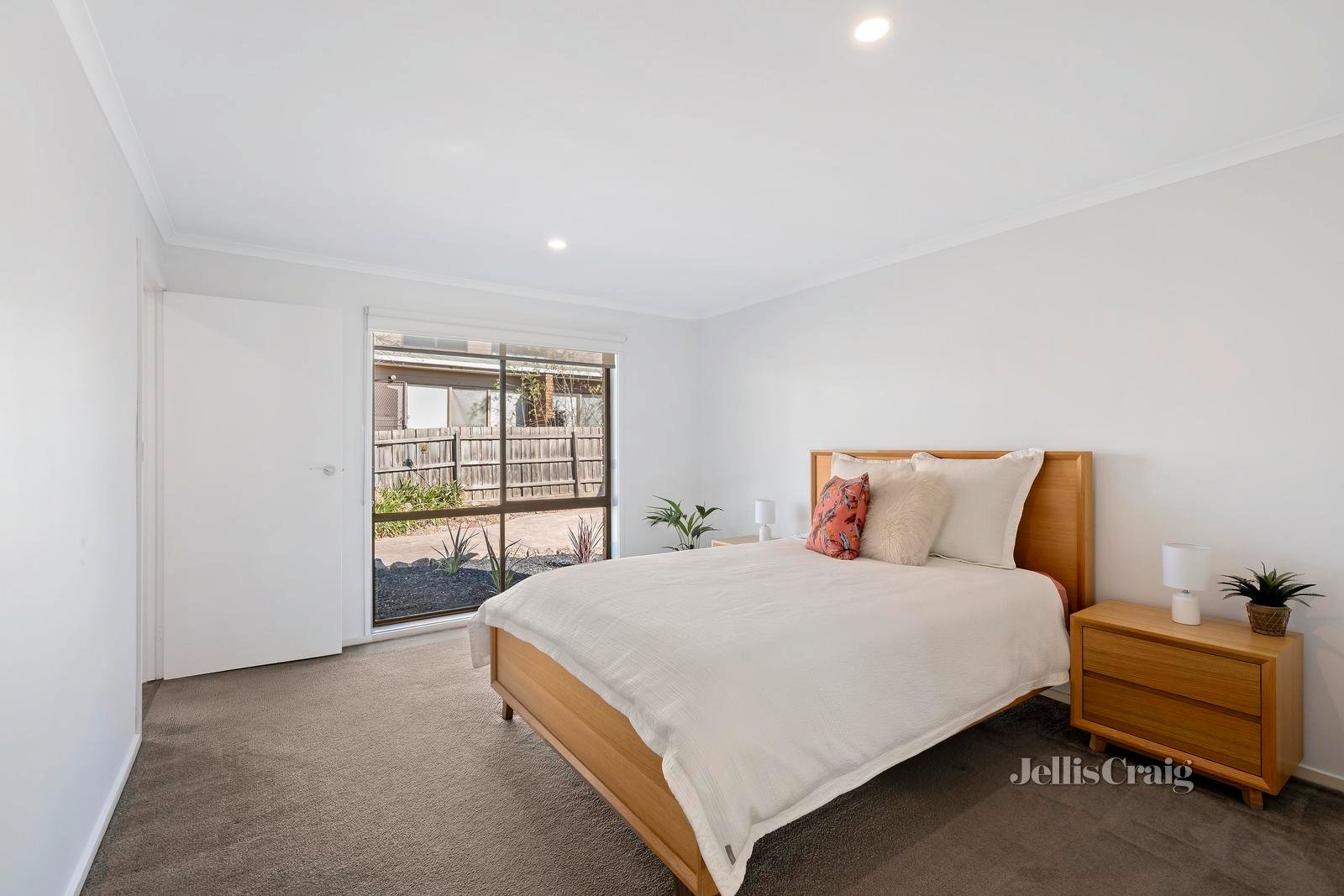 2/75 Cave Hill Road, Lilydale image 7