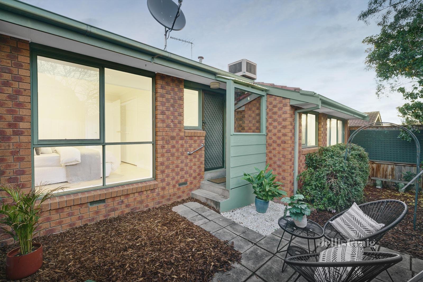 2/75 Ferguson Street, Macleod image 13