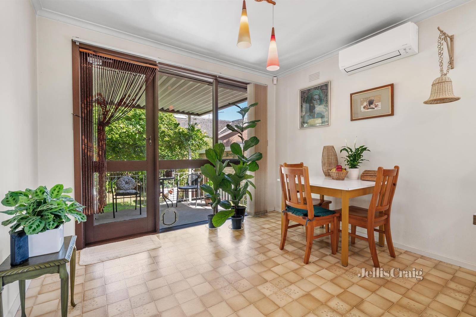 275 Gallaghers Road, Glen Waverley image 4