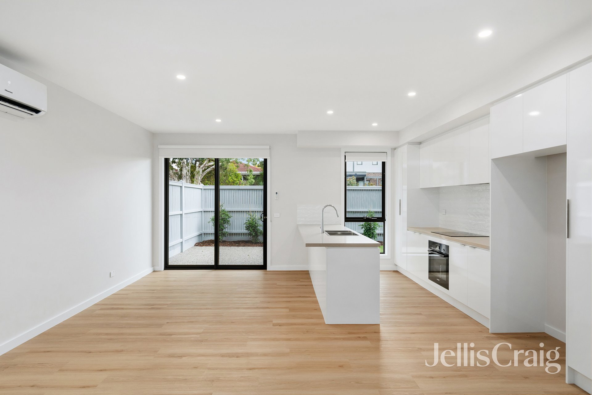275 Greenwood Drive, Bundoora image 4