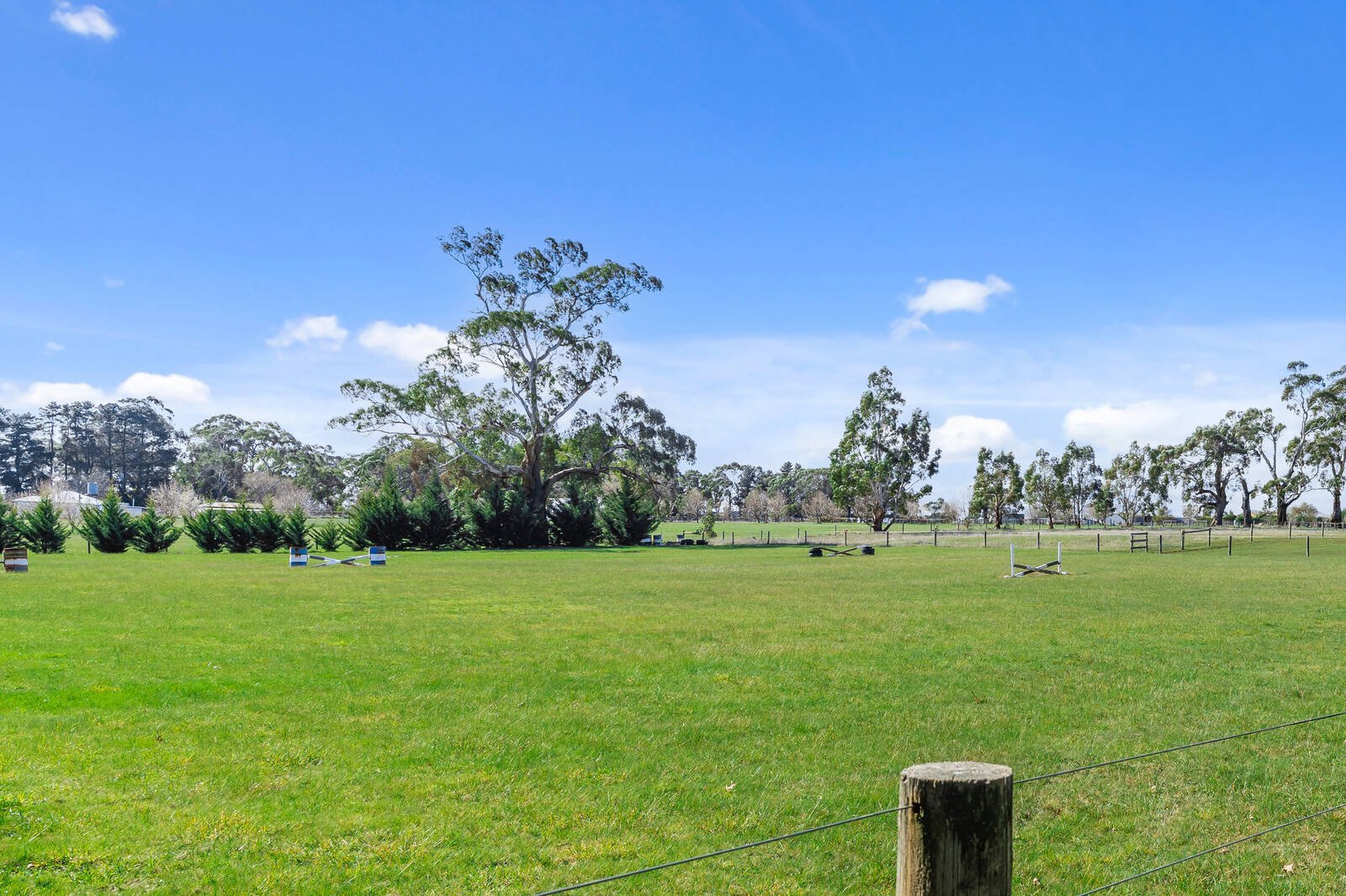 Property Gallery Thumbnail 31