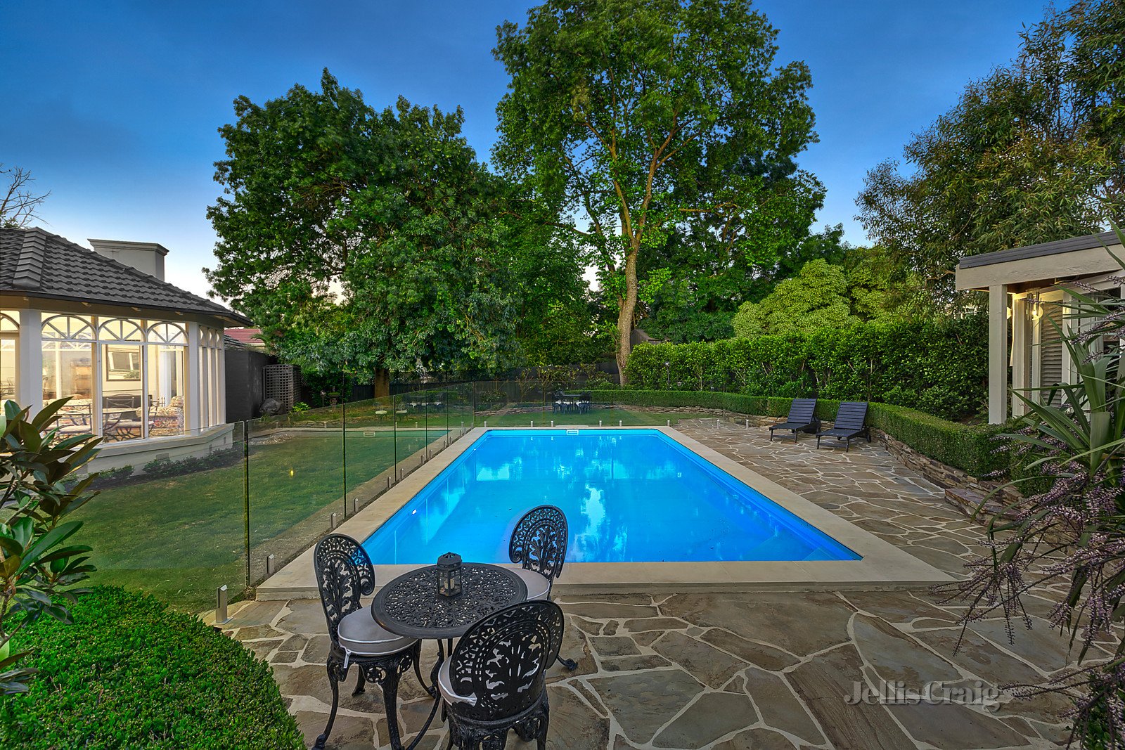 275 Union Road, Balwyn image 2