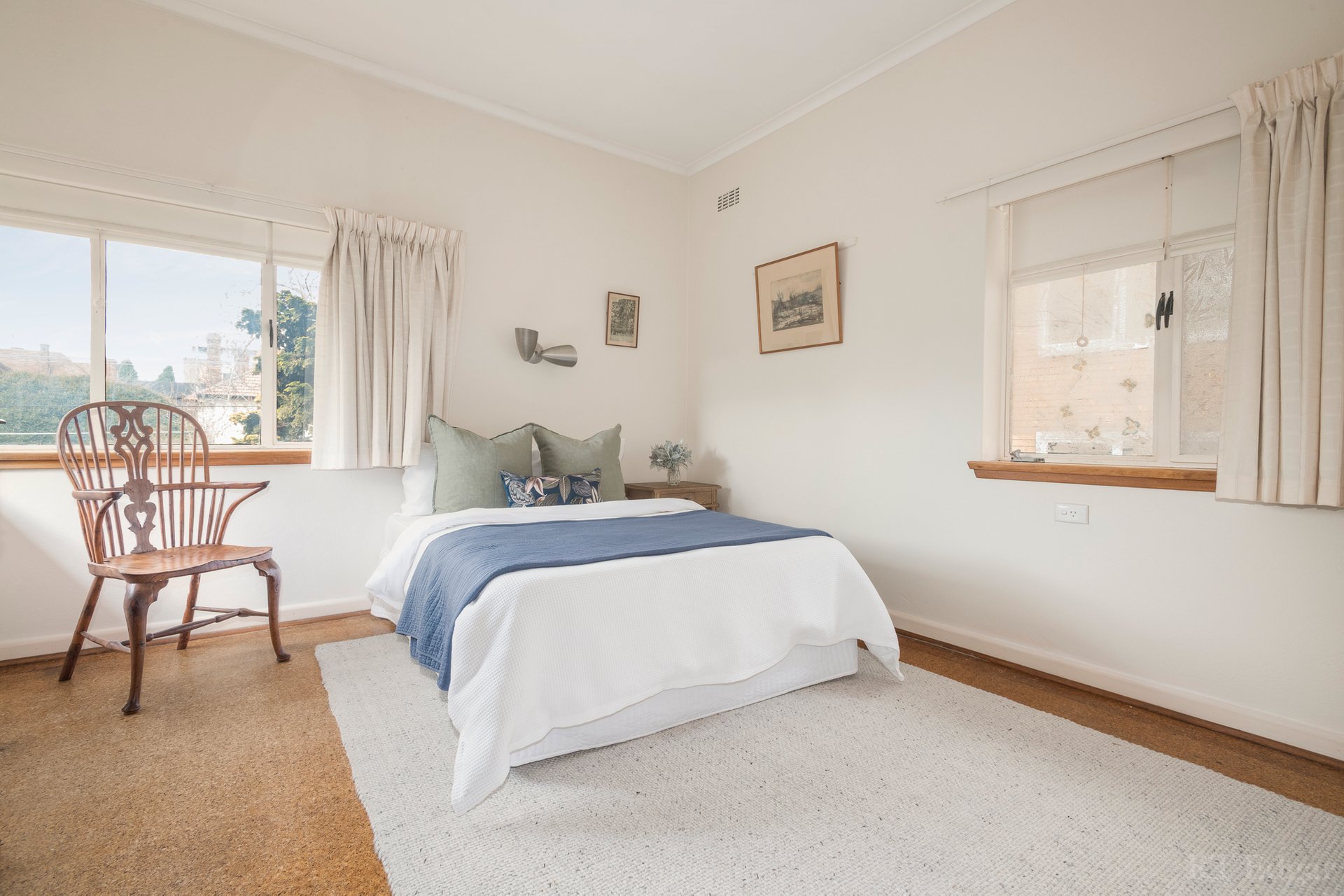 Property Gallery Thumbnail 11