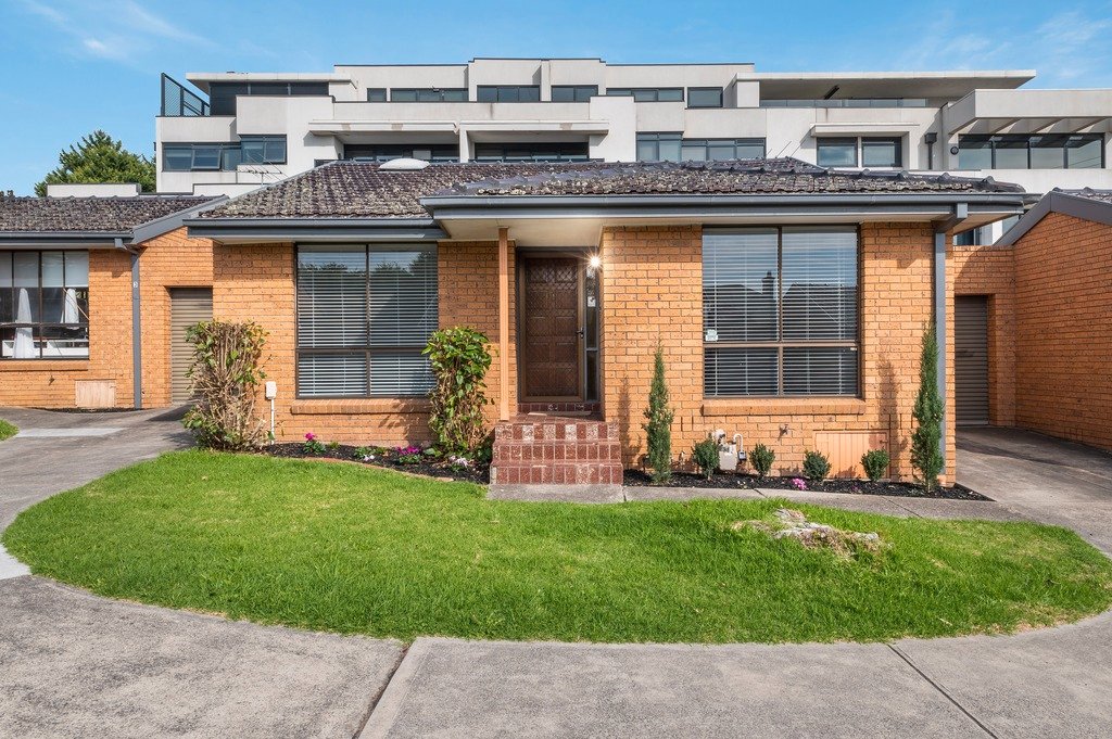 2/752-754 Station Street, Box&nbsp;Hill image 1