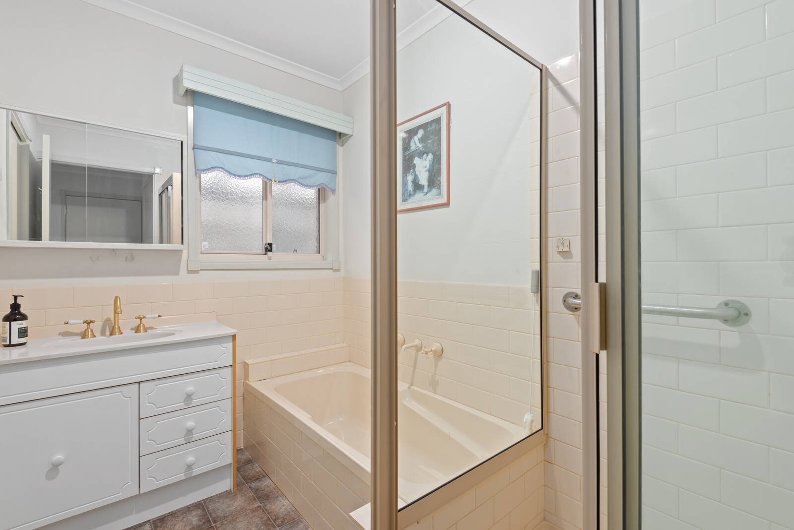 Property Gallery Thumbnail 8