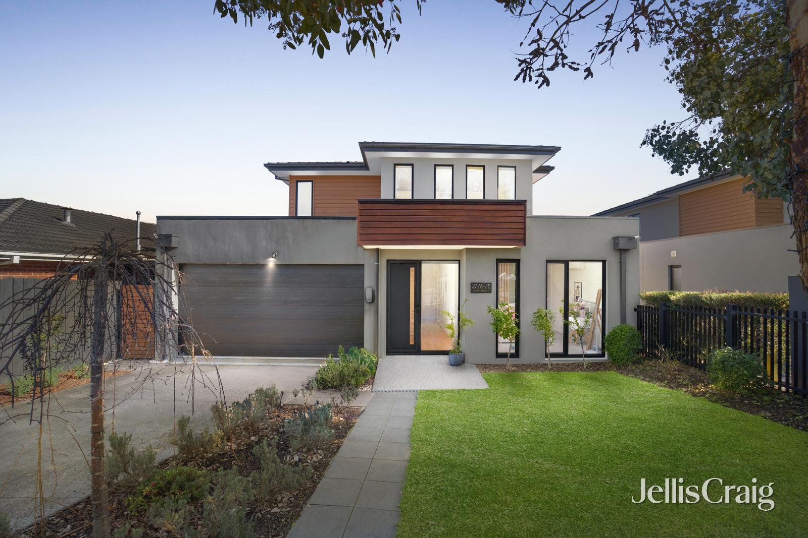 2/76-78 Mahoneys Road, Forest&nbsp;Hill image 1