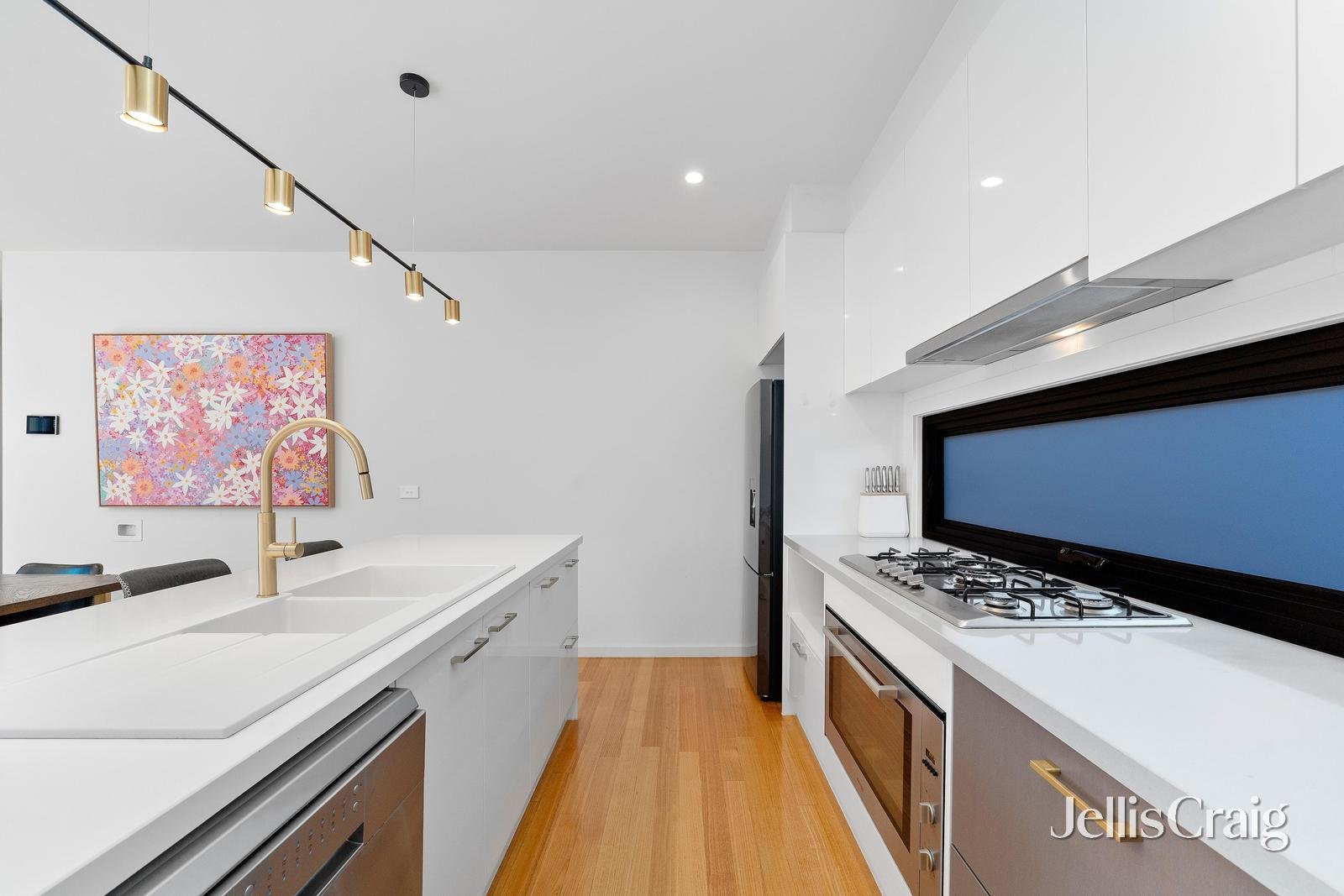 2/76-78 Mahoneys Road, Forest&nbsp;Hill image 3