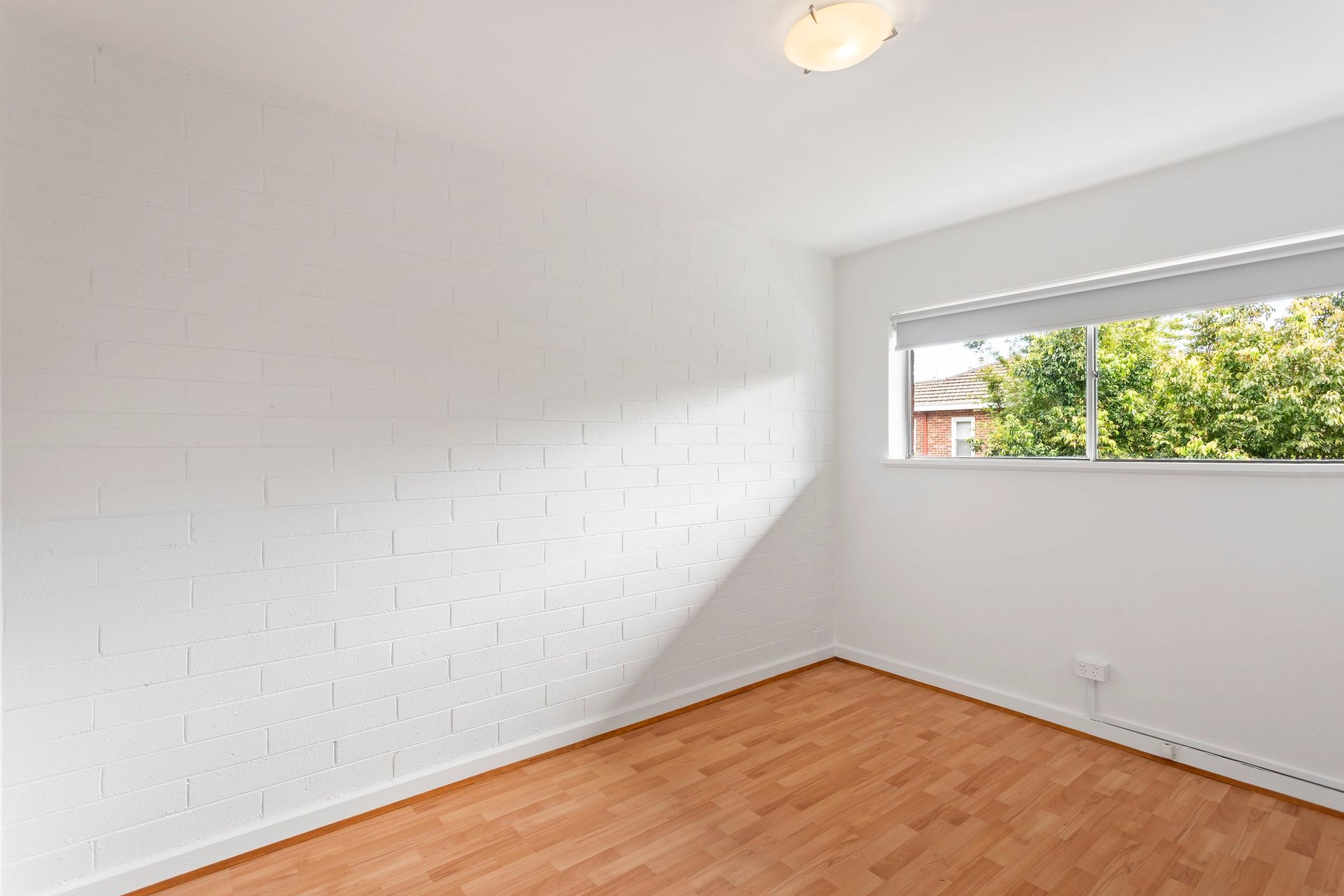 Property Gallery Thumbnail 5
