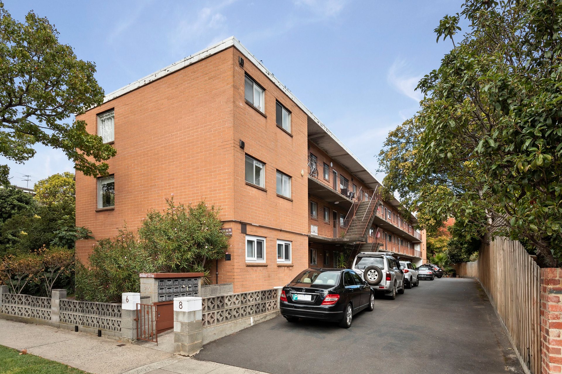 Property Gallery Thumbnail 8